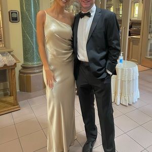 Revelry Satin Gold Champagne Jade Size 4